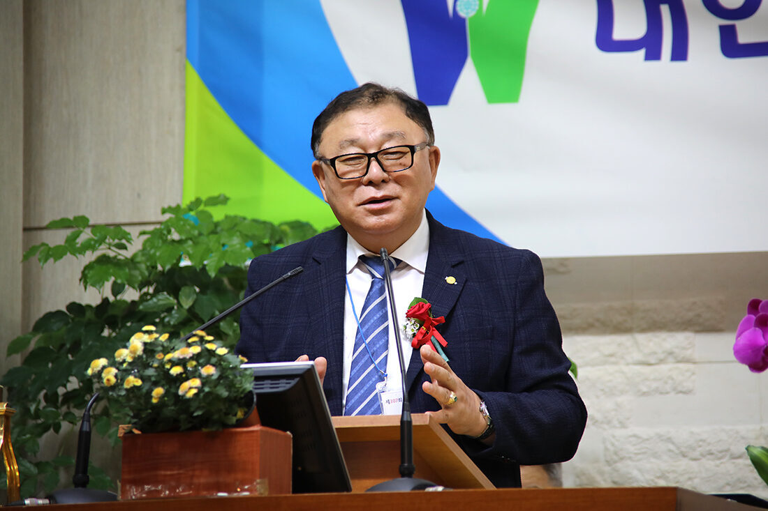 증경총회장 허창범 목사.jpg