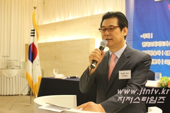 IMG_9646-박원영 목사 복사4.jpg