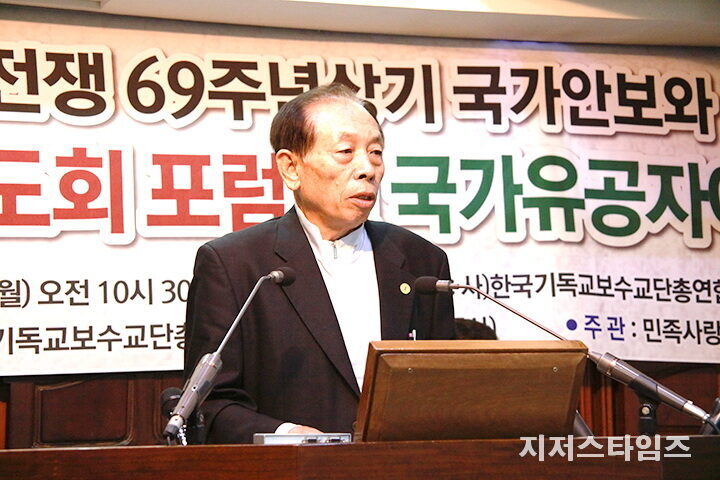 허 식 목사-01.jpg