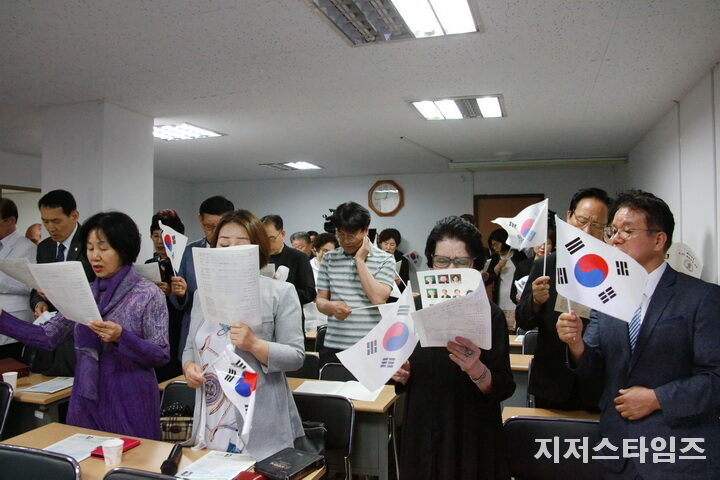 태극기 휘날리며.JPG