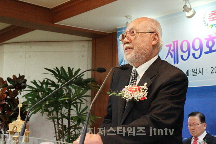 개혁총회장 취임1.jpg