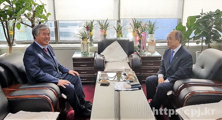 hgv02.jpg