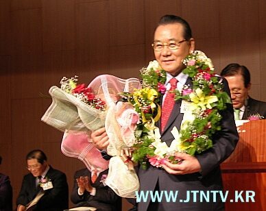 대표회장 취임 길자연 목사.jpg