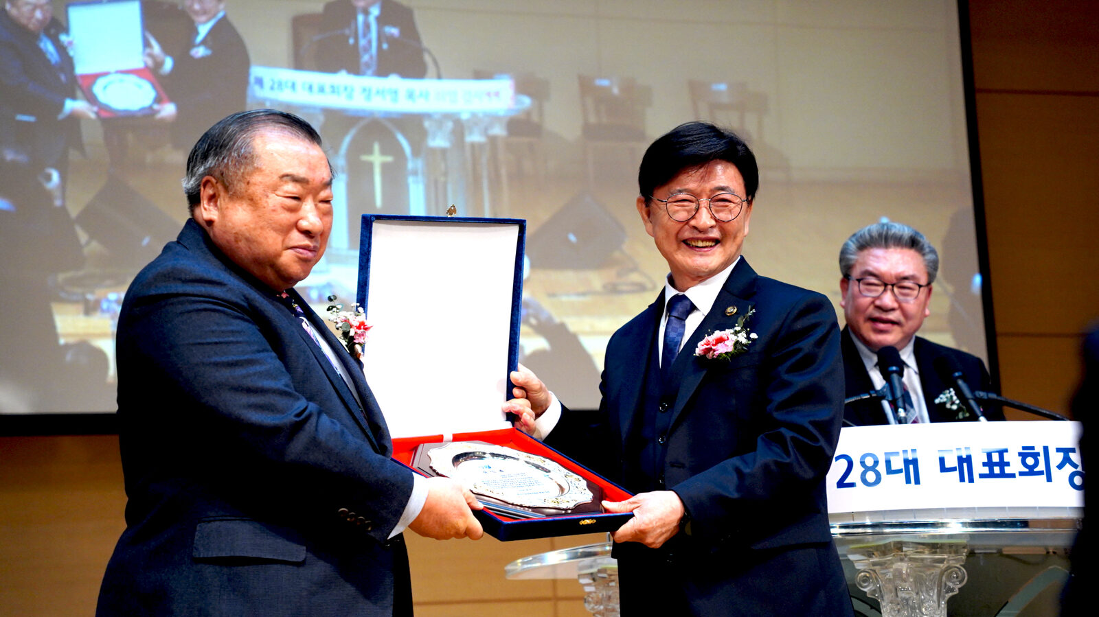 한기총 취임2.jpg