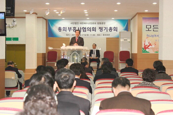 예배에서.jpg