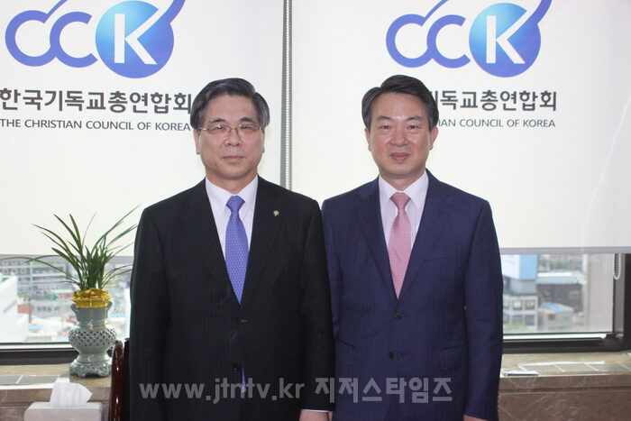 강신명경찰청장 한기총내방2.jpg