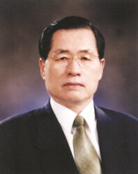 조경대 이사장.jpg