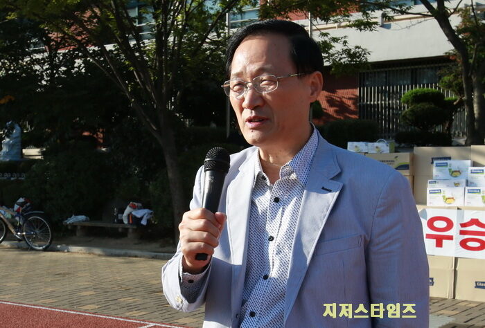 남현교회 이춘복 목사3-01.jpg