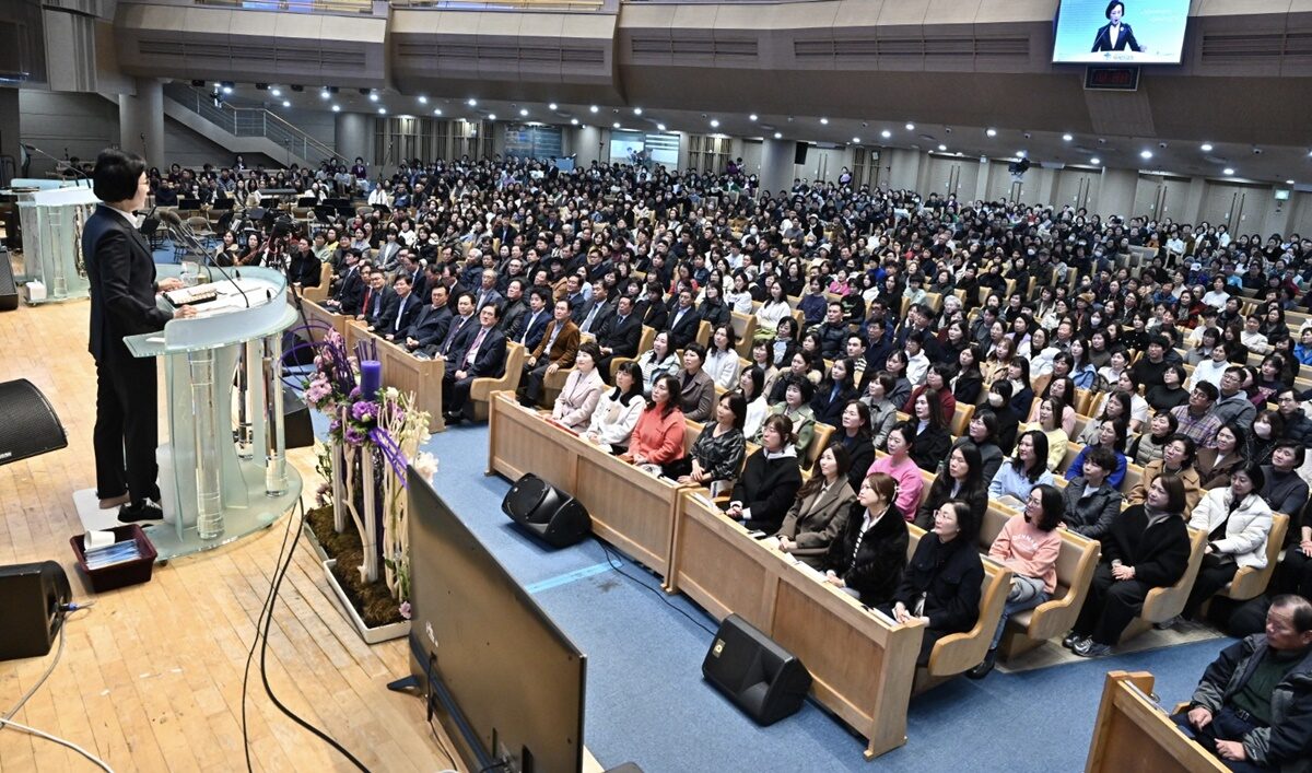 박순애 전도사 집회4-4.jpg