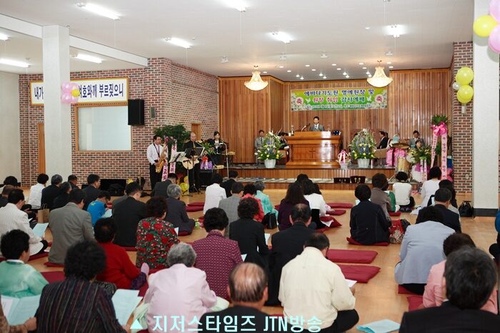 예배중에서.JPG