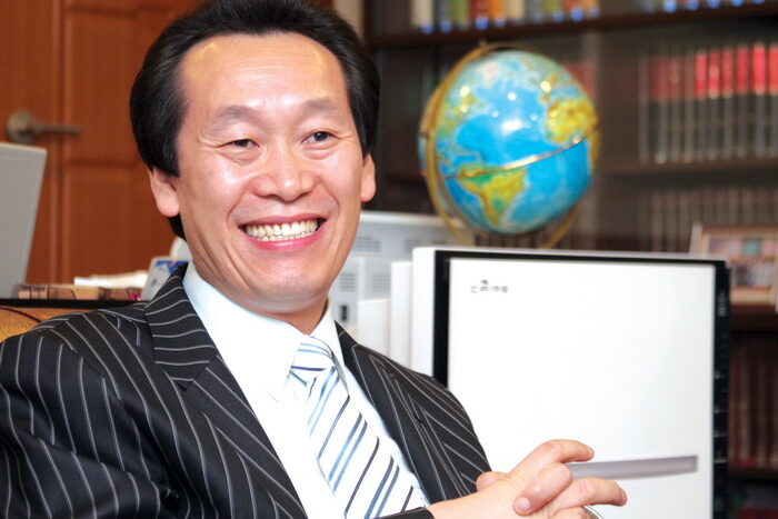 설동욱목사인터뷰용002.jpg