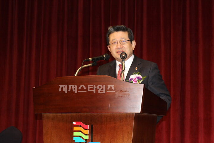 jtv-06.jpg