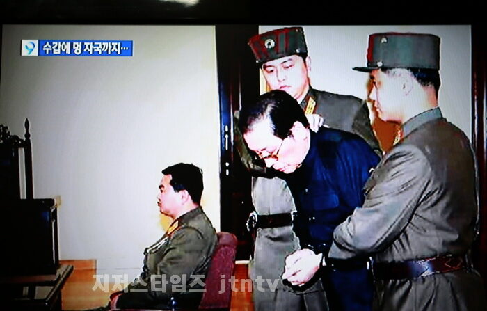 장성택 사형집행.jpg