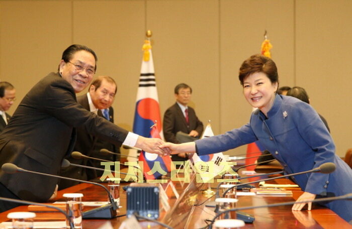 한 라오스 정상회담01.jpg