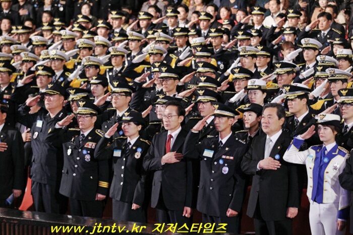67회 경찰의 날 기념01.jpg