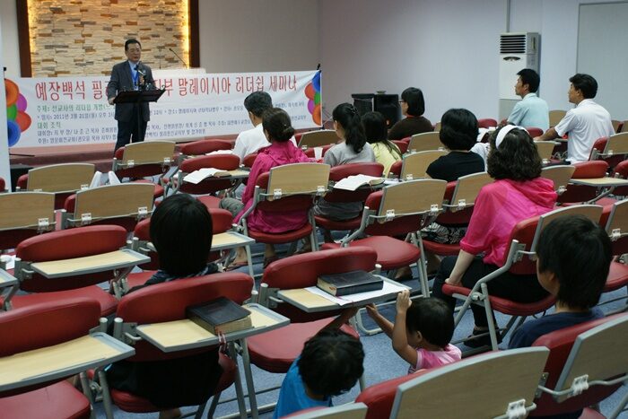 리더십세미나-강사  권오윤목사01.JPG