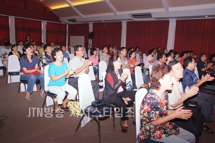 치앙마이 선교사수련회4.JPG
