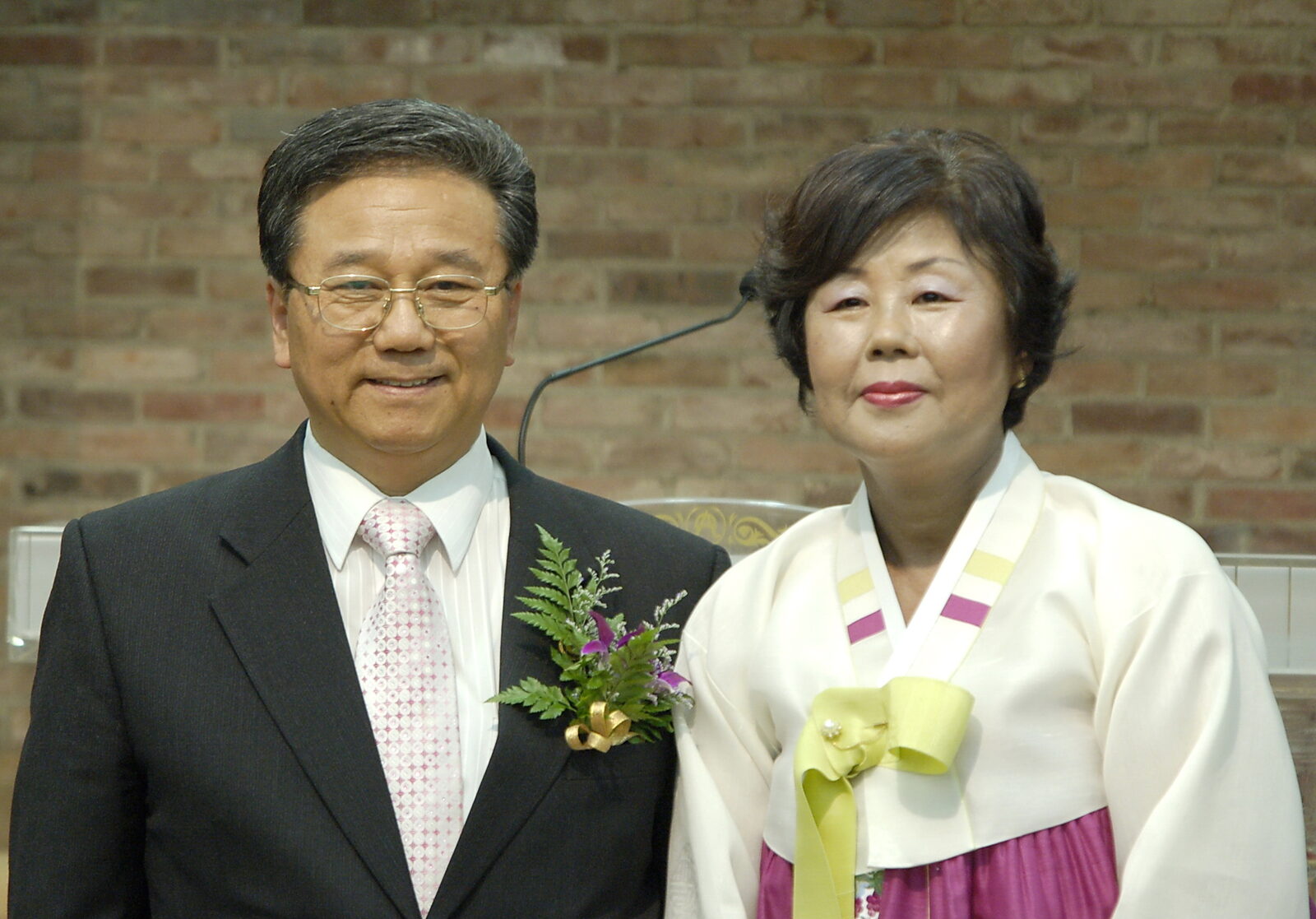 부총회장정기남목사내외.jpg