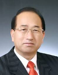 이흥희 목사.jpg