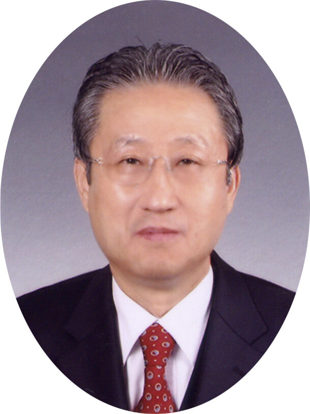 송영진 목사님(08년11월14일 찍은 증명사진).jpg