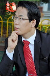 0001120 이효상 원장칼럼 사진.jpg