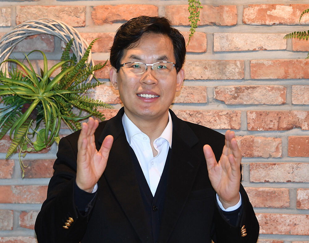 근대문화진흥원 이효상원장.JPG