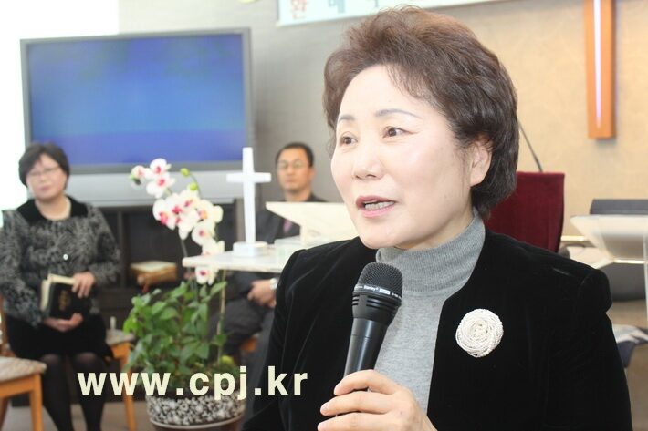 칼로스신학교개강예배 031-004 복사.jpg