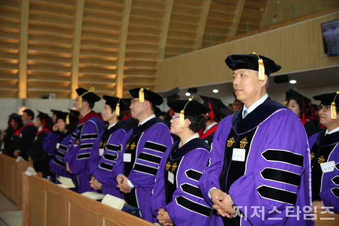 개신대수료식03.jpg
