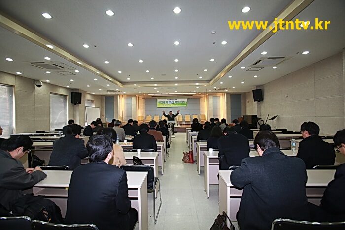 축도 증경총회장 임칠환 목사1007.jpg