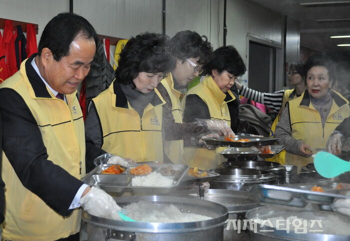 한교연 밥퍼02.jpg