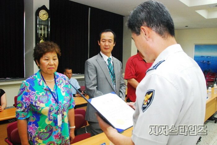 한국경목총회 총회장 및 회원들, 거제경찰서 방문 01.jpg