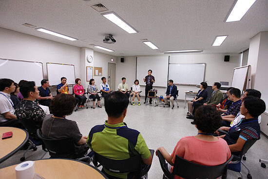 임봉택 교수 세미나 강사.jpg