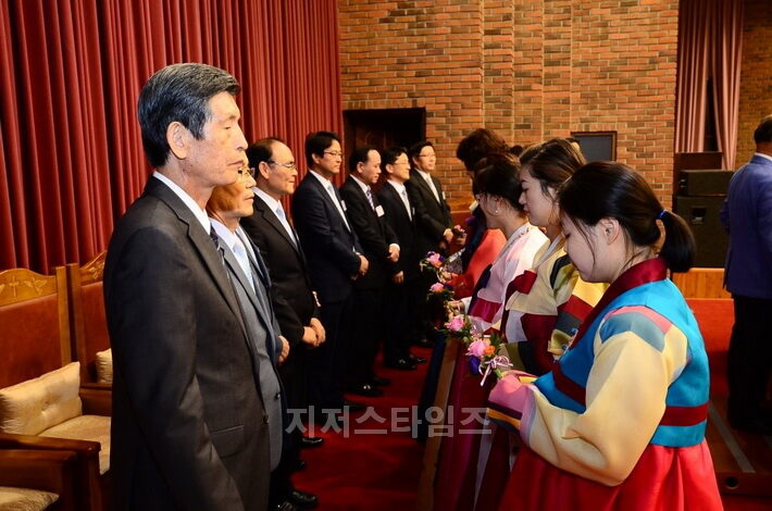 고려총회 임원1-01.jpg