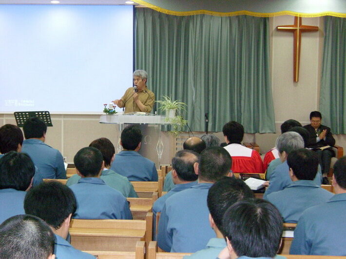 교정예배.jpg