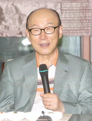 KIM_0446-01-01.jpg