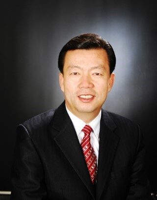 영광교회 조강수 목사.jpg