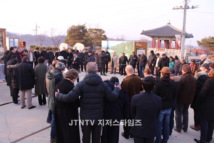 jtv-02.JPG