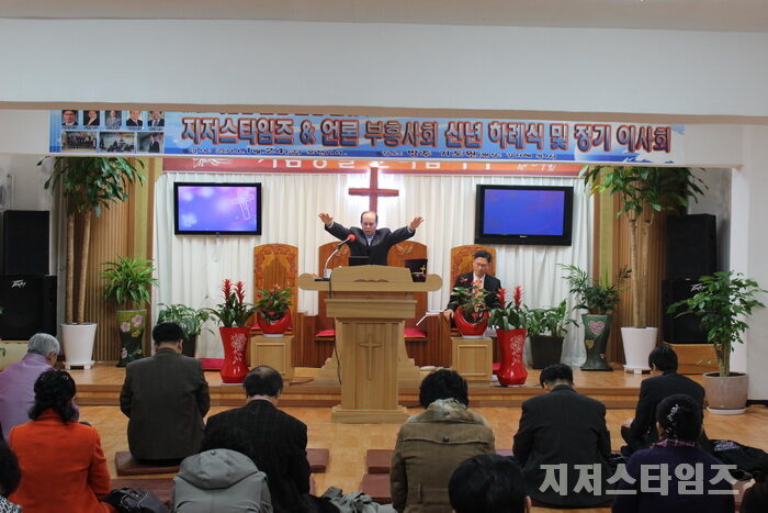 신문사신년하례007.jpg