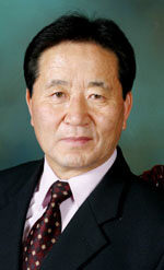 10-1 유영섭 목사.jpg