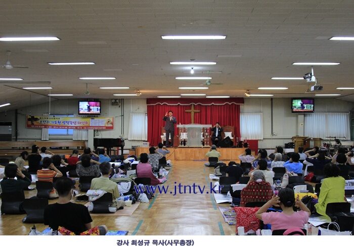 강사 최성규 목사.JPG