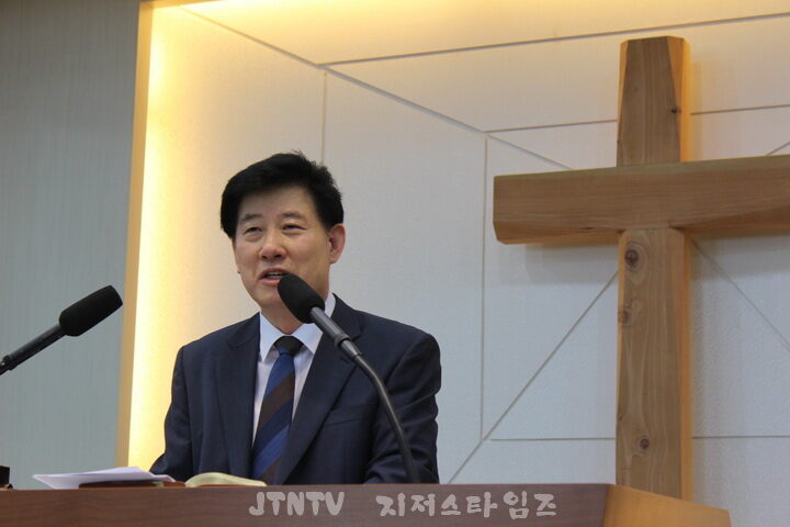 jtntv002.jpg