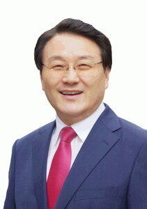 이윤재대표증명사진1.jpg