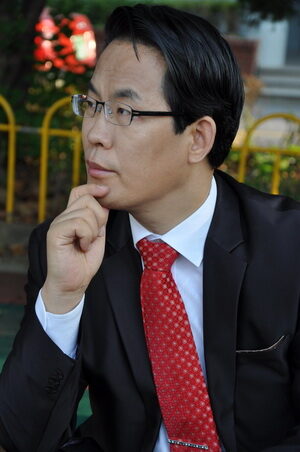 이효상 원장 칼럼사진-01.jpg
