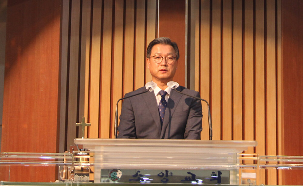 4. 인사 및 강사소개(이수형 목사,목회자연합회방)4.jpg