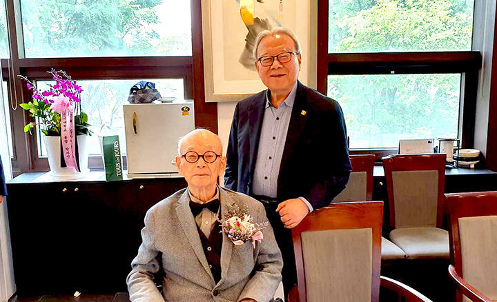 우강 권이혁 박사01.jpg