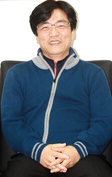 담임 이재성 목사2.jpg